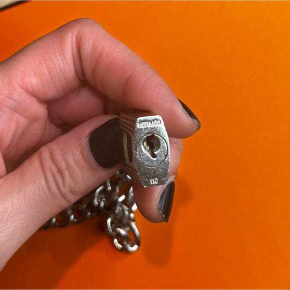 Hermès Silver Lock (No Key) w/ Non Signé Silver-Tone Chain Necklace - Picture 4 of 4